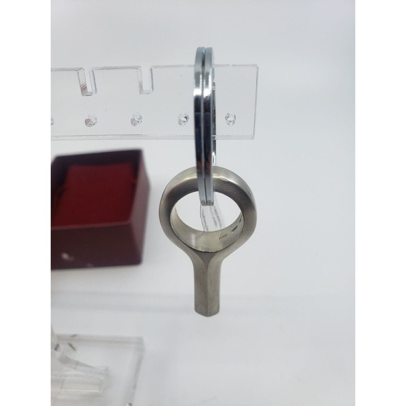 NEW TANE MEXICO 1942 STERLING SILVER 925 BOLT KEYCHAIN BOX & DUST BAG - Picture 1 of 9